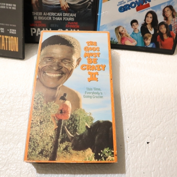 The God's Must Be Crazy 2 VHS - Picture 3 of 10